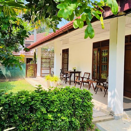 Medawatta Villa Mirissa Bagian luar foto