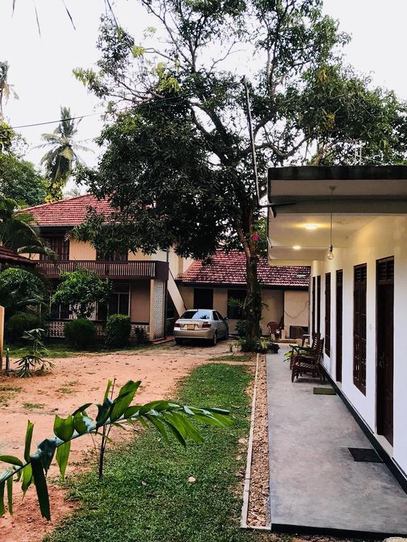 Medawatta Villa Mirissa Bagian luar foto
