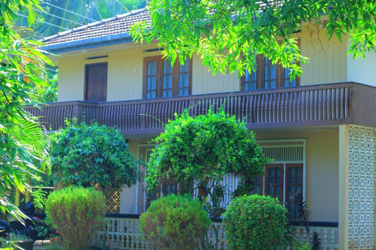 Medawatta Villa Mirissa Bagian luar foto