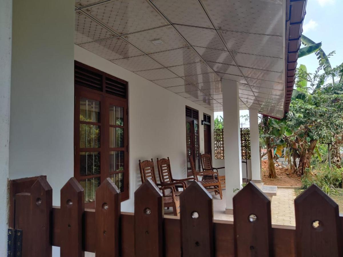 Medawatta Villa Mirissa Bagian luar foto