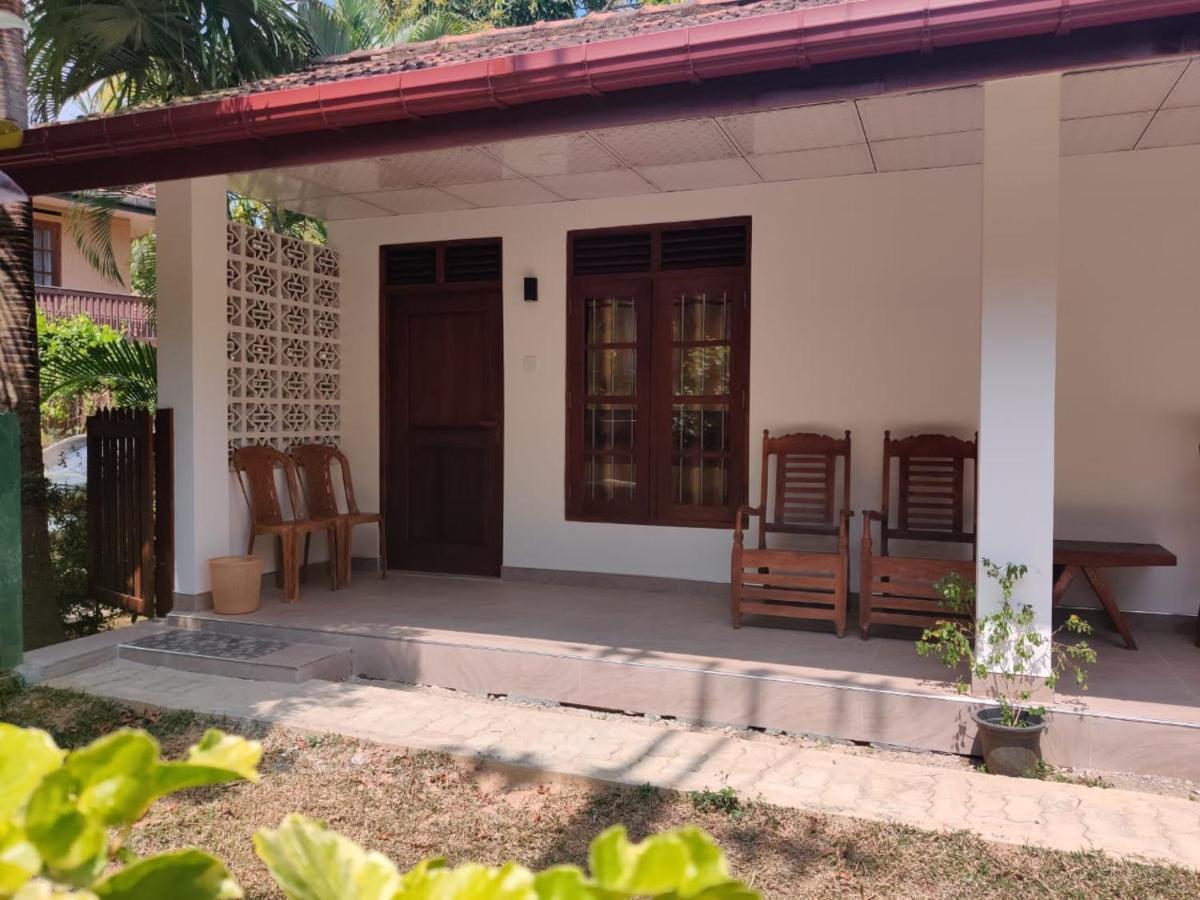 Medawatta Villa Mirissa Bagian luar foto
