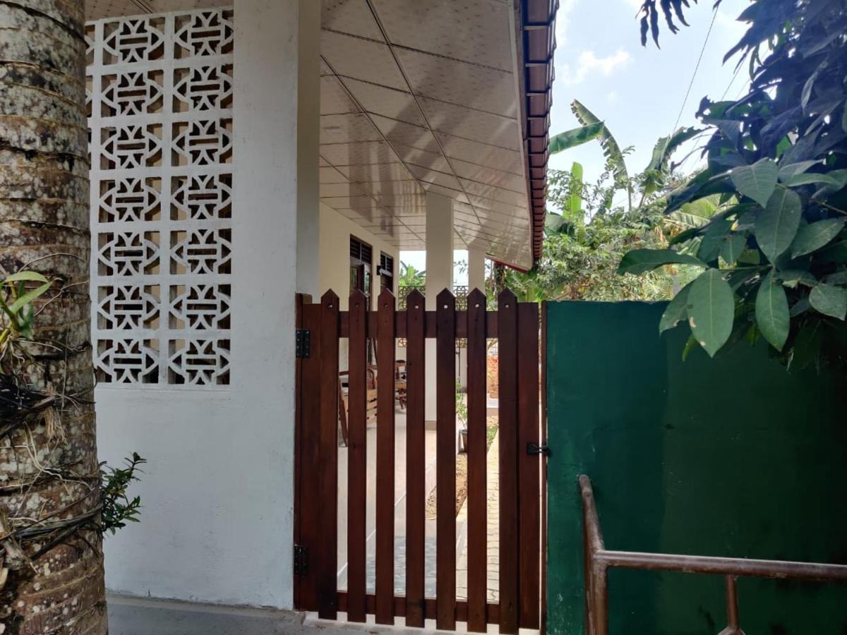 Medawatta Villa Mirissa Bagian luar foto